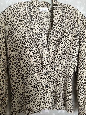 Dana Buchman Silk Leopard Print Blouse in Beige and Black